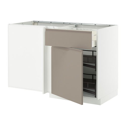 Mueble de cocina moderno con puertas gris beige, tiradores metálicos y estante extraíble.