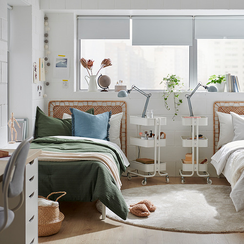 LUKTVICKER, comforter set. 2 of 4 open dialog