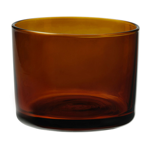 Candelabro cilíndrico de cristal ámbar de la colección HÖSTAGILLE de ikeas. Diseño liso y sencillo, fabricado en vidrio y pintura.