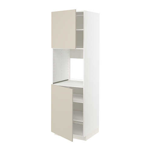 Mueble de cocina blanco con puertas beige, estantes ajustables, bisagras a presión.