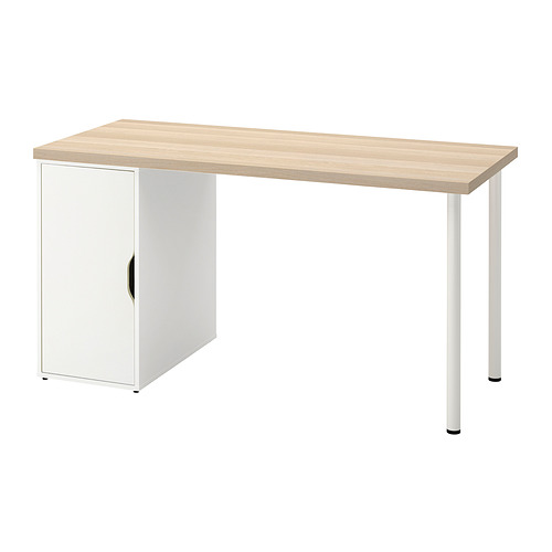 Un escritorio LAGKAPTEN en roble claro y blanco. Tiene una forma simple y rectangular con un solo gabinete para el almacenamiento. El diseño es moderno y funcional.