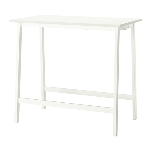 La MITTZON es una mesa de oficina blanca compacta con un tablero rectangular y cuatro patas rectas. Es una superficie duradera y resistente a las manchas.