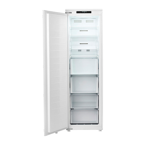 Un congelador vertical blanco abierto con múltiples estantes de fornas.