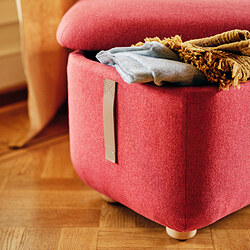 OSKARSHAMN sillón de orejas con reposapiés