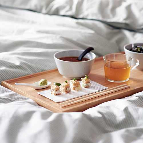 Bandeja de cama de madera con comida y bebida. Patas plegables, estables para leer o trabajar en la cama.