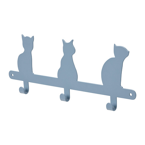 Un perchero gris con temática de gatos. Tiene tres ganchos metálicos curvos con forma de gatos. Está diseñado para organizar los artículos de una manera amigable para los niños.