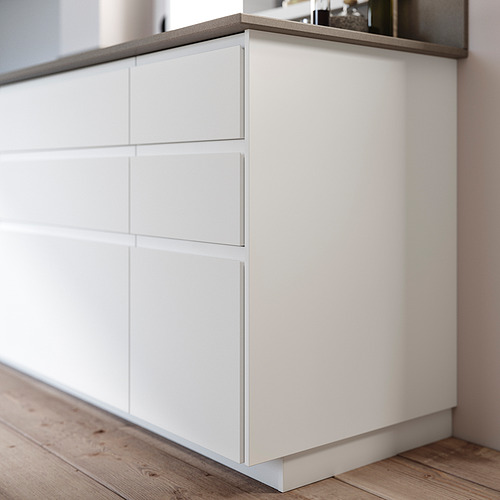 Mueble FÖRBÄTTRA blanco, 3 cajones, suelo de madera.