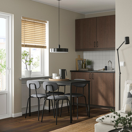 SANDSBERG, mesa con 4 sillas. 2 de 8 open dialog