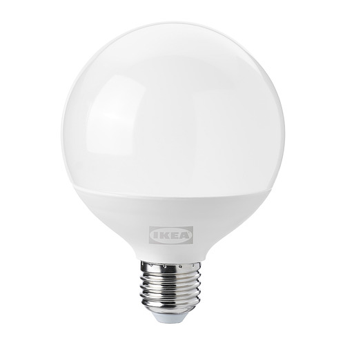 Bombilla led SOLHETTA de Ikea, blanca, esférica, regulable.