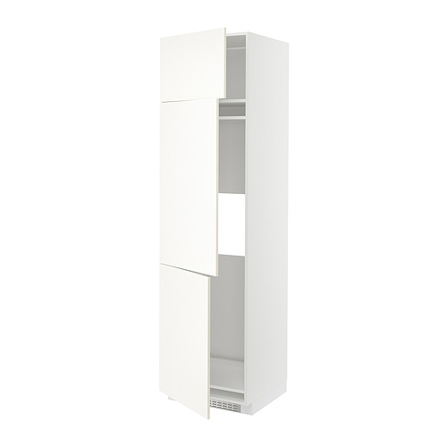 Mueble de cocina METOD blanco con puertas abiertas, mostrando estantes.