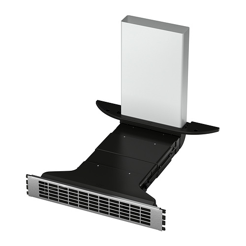 Moderna campana de cocina plateada y negra con extractor incorporado para IKEA, diseñada para ventilar eficientemente mientras cocina.