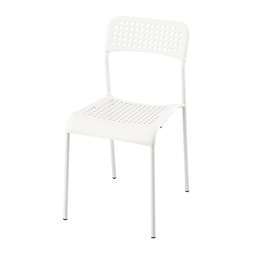 Sandberg: blanco, silla apilable, asientos perforados, resina y acero, diseño moderno.