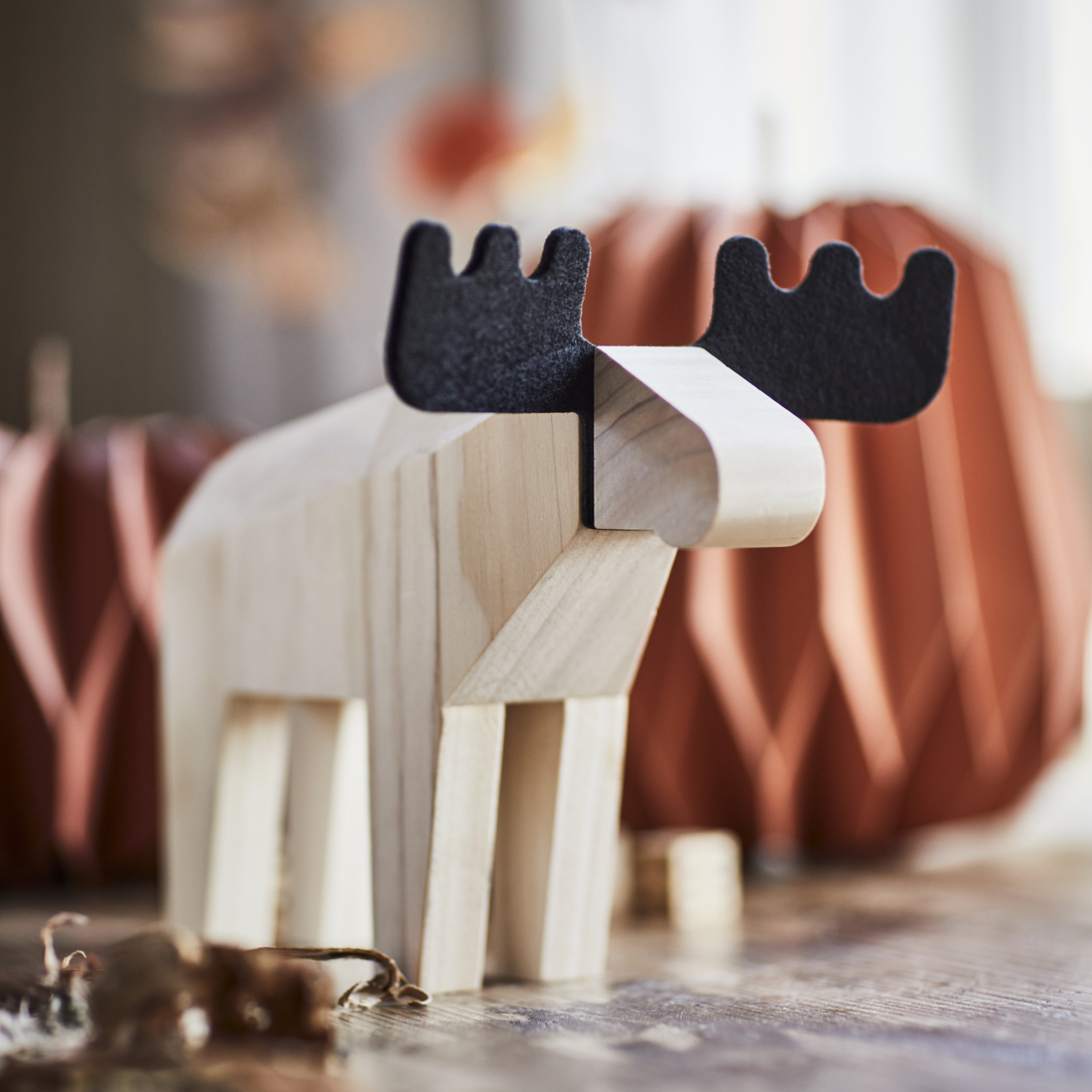 HÖSTAGILLE, decoration, moose. 2 of 7 open dialog