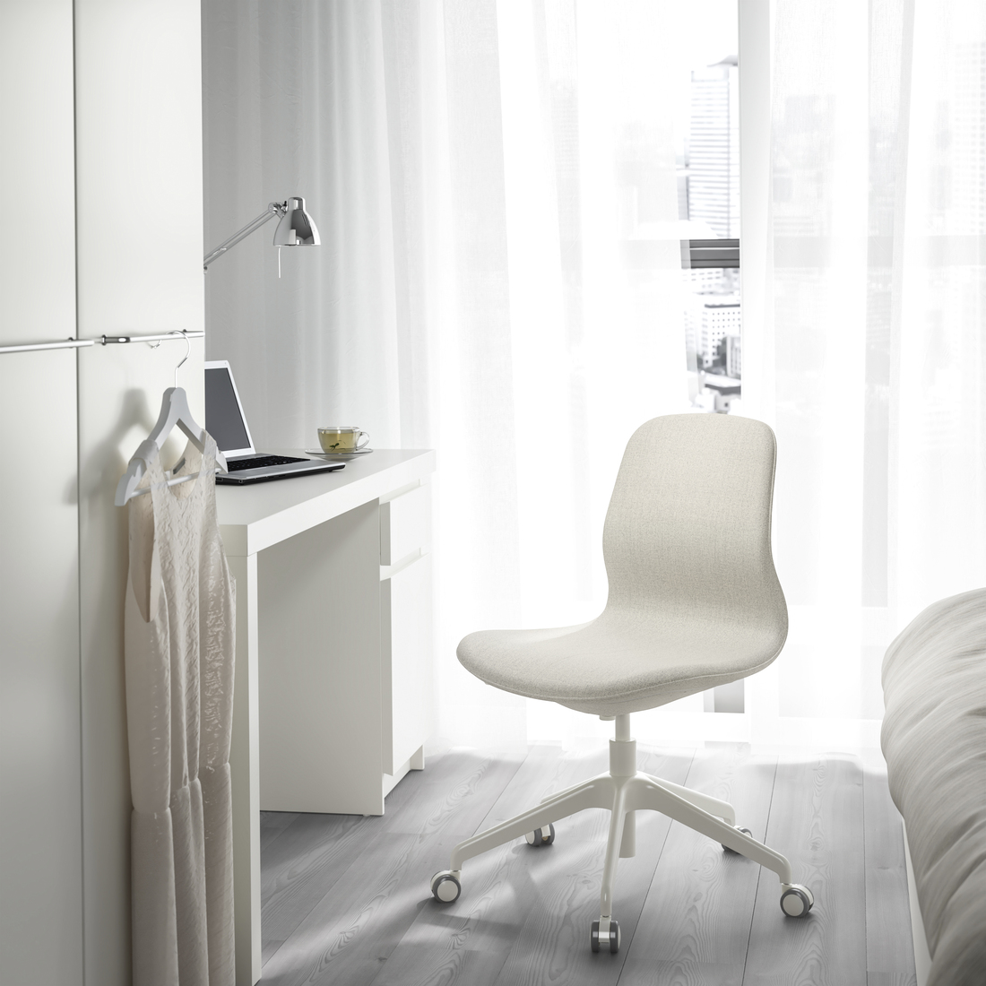 LÅNGFJÄLL, conference chair. 3 of 8 open dialog