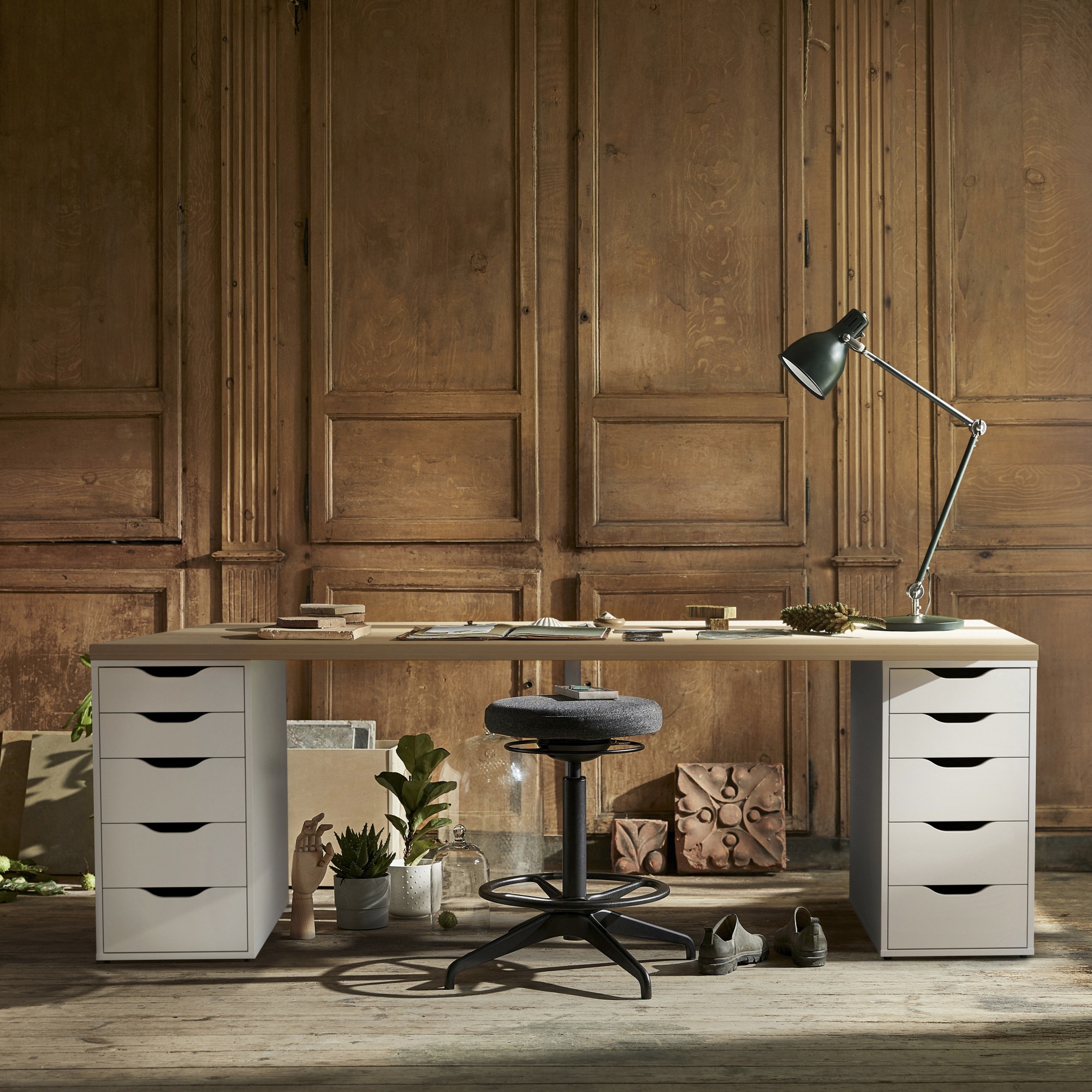 LAGKAPTEN / ALEX, desk. 2 of 7 open dialog