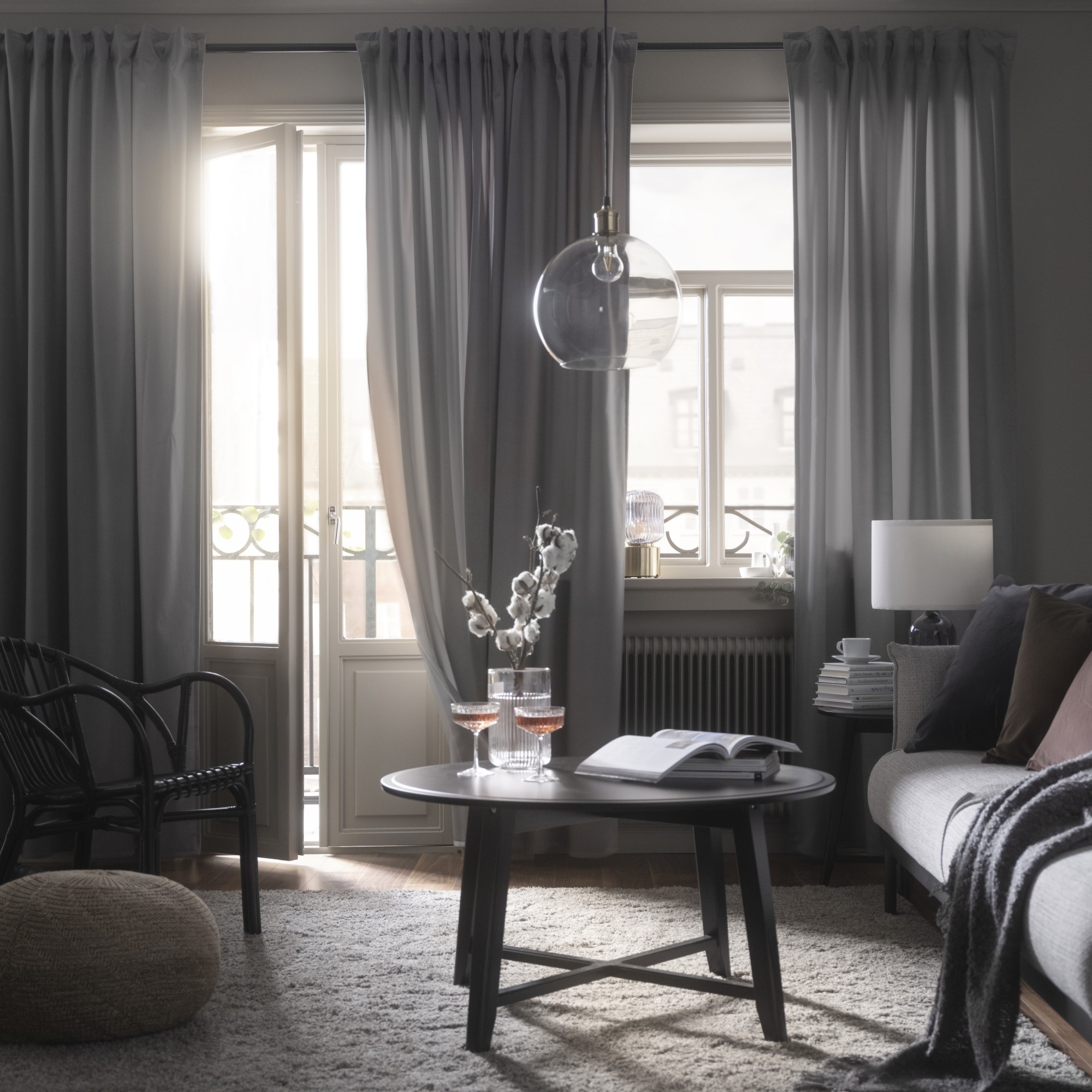 SANDSVINGEL, Cortinas traslúcidas,1 par. 2 de 5 open dialog