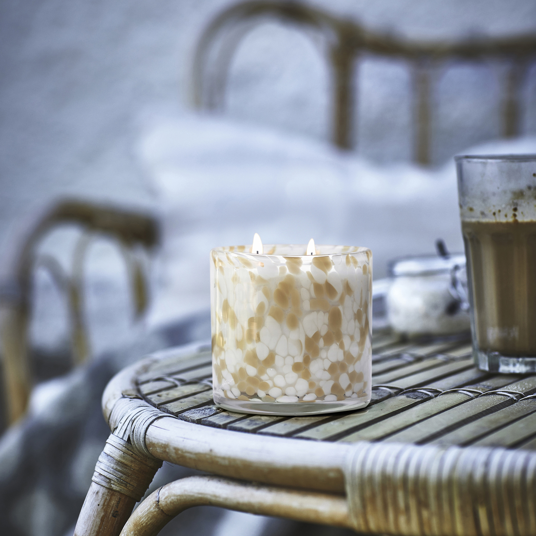 JÄMLIK, scented candle in glass, 2 wicks. 2 of 5 open dialog