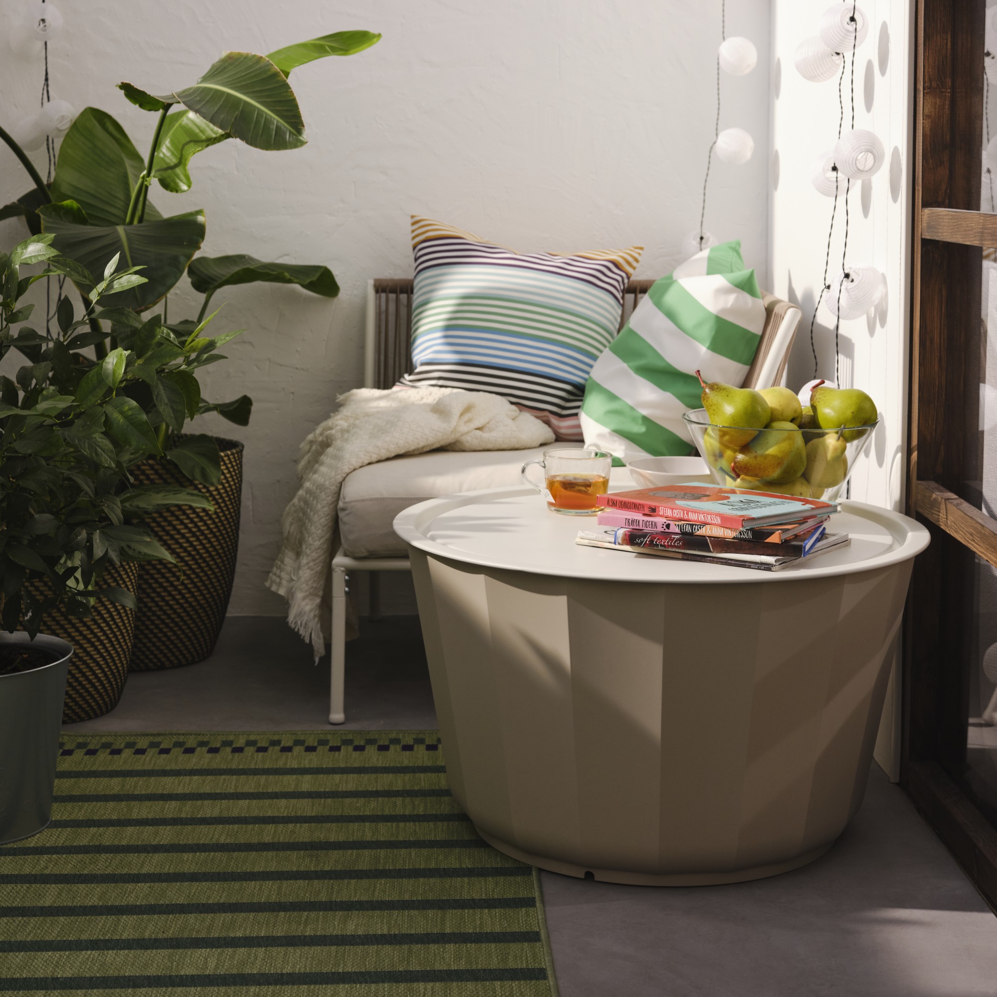 LÅGASKÄR, coffee table, outdoor. 2 of 5 open dialog