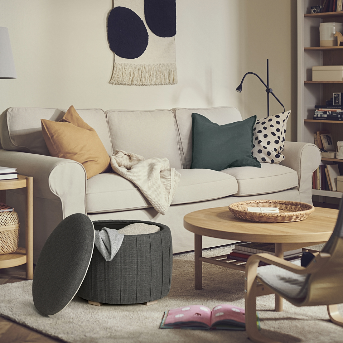 ÅTERLÖGA, pouffe with storage. 3 of 4 open dialog