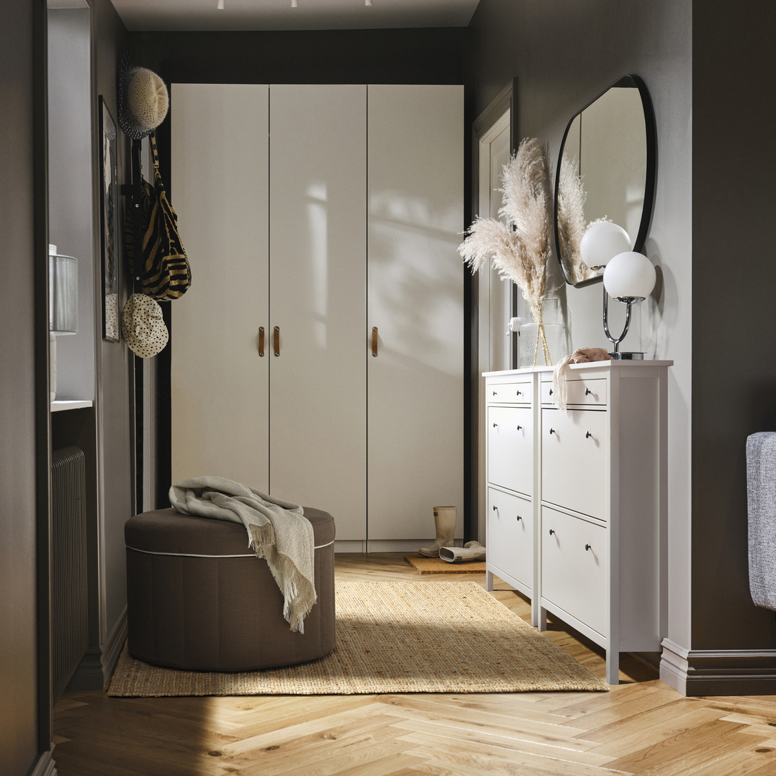 SIDSJÖ, reposapiés con almacenaje. 5 de 8 open dialog