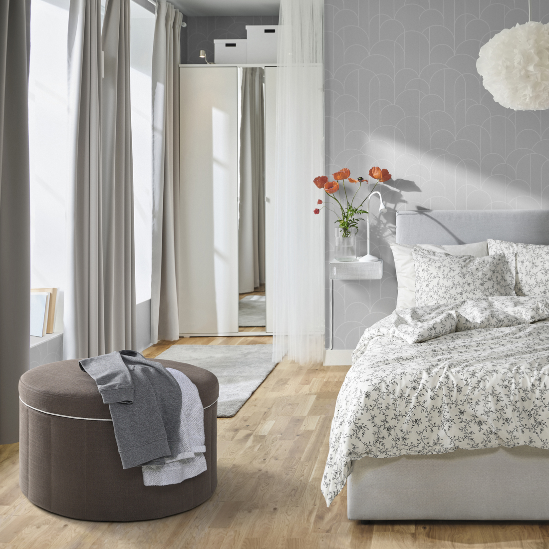 SIDSJÖ, reposapiés con almacenaje. 6 de 8 open dialog