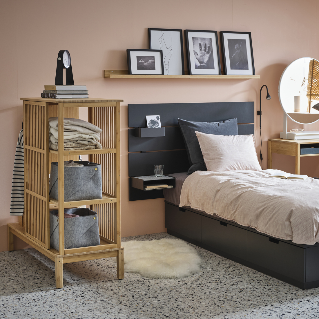 NORDKISA, closet abierto con puerta corrediza. 3 de 8 open dialog