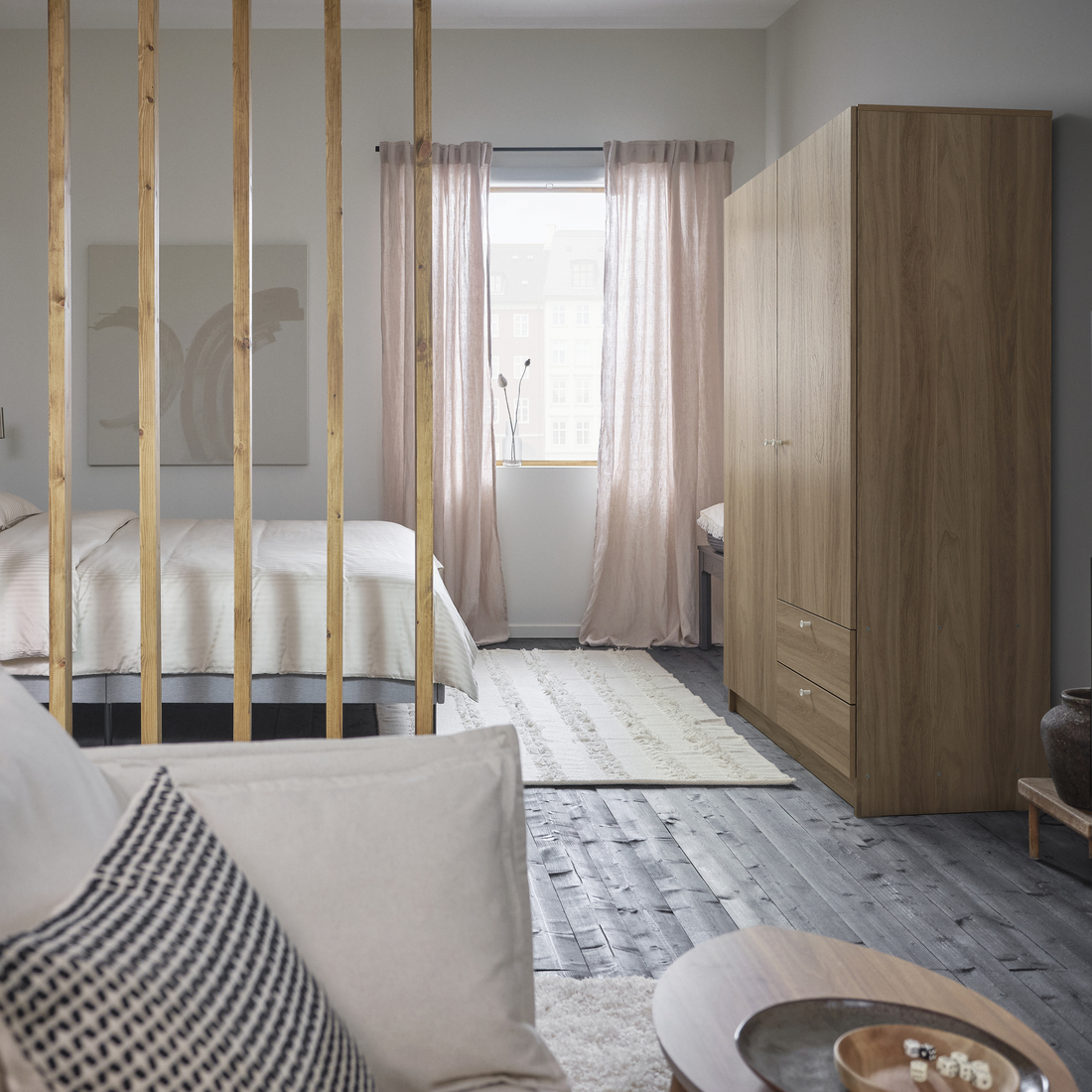 VILHATTEN, closet. 3 de 8 open dialog