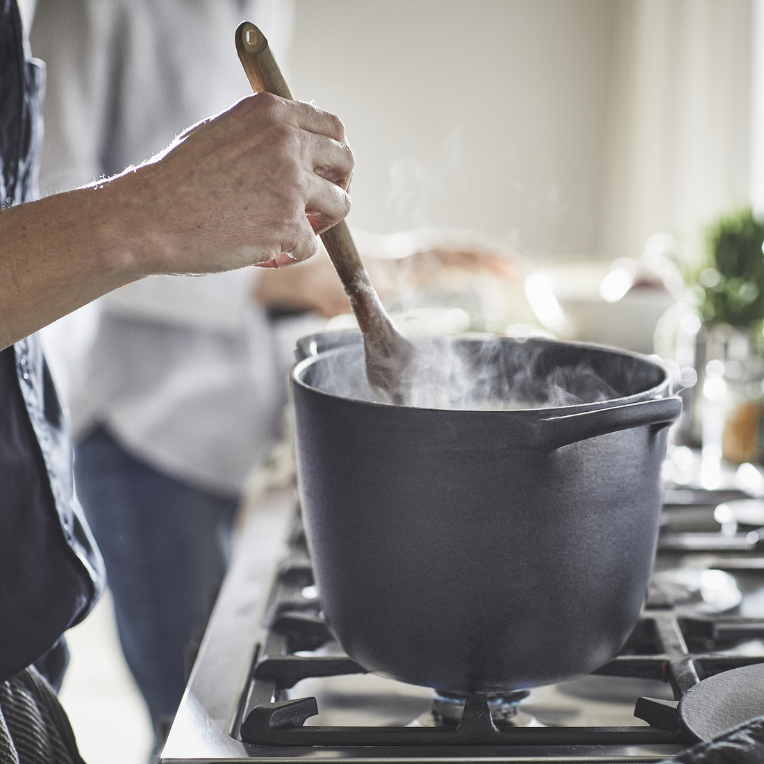 VARDAGEN, pot with lid. 2 of 9 open dialog