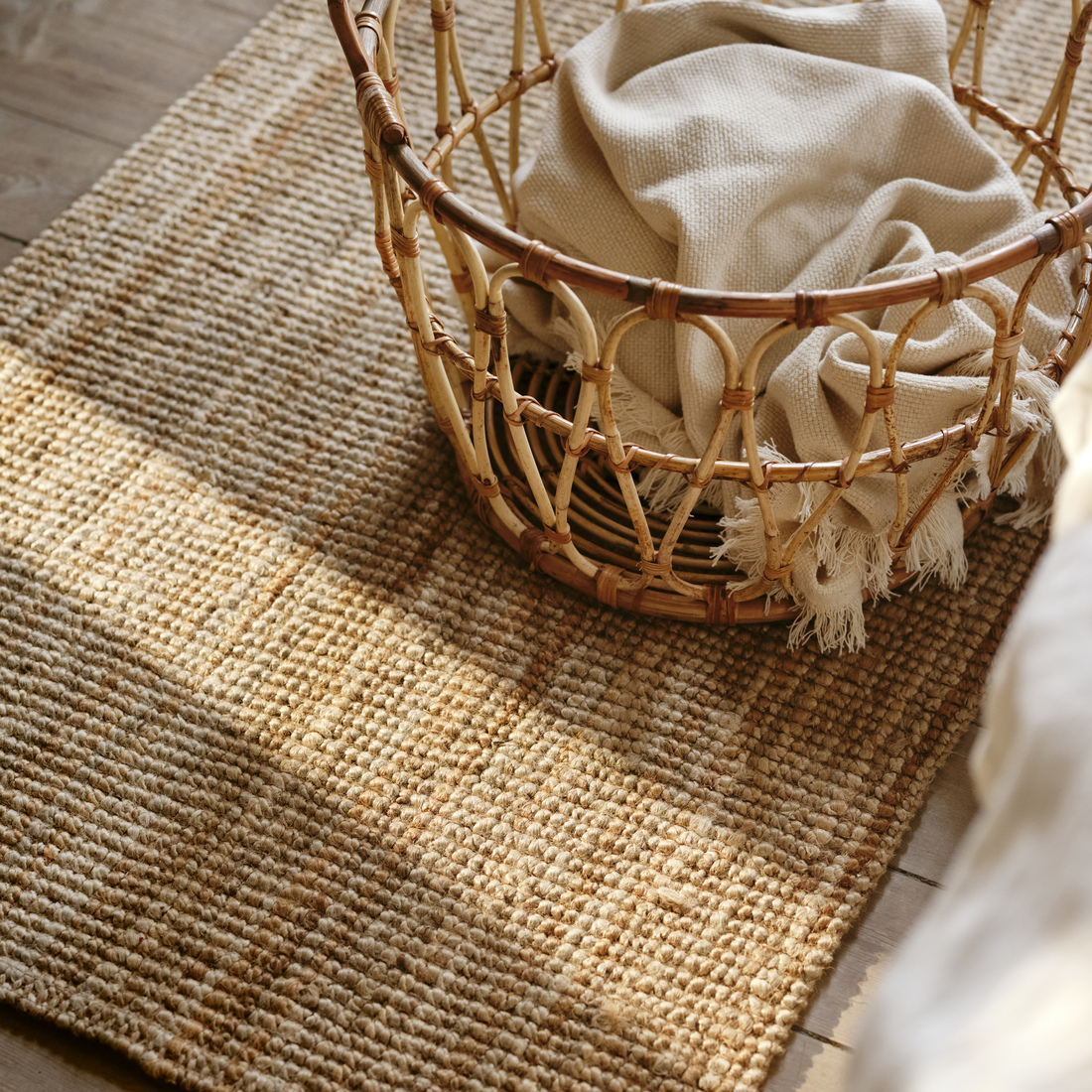 LOHALS, rug, flatwoven. 5 of 9 open dialog