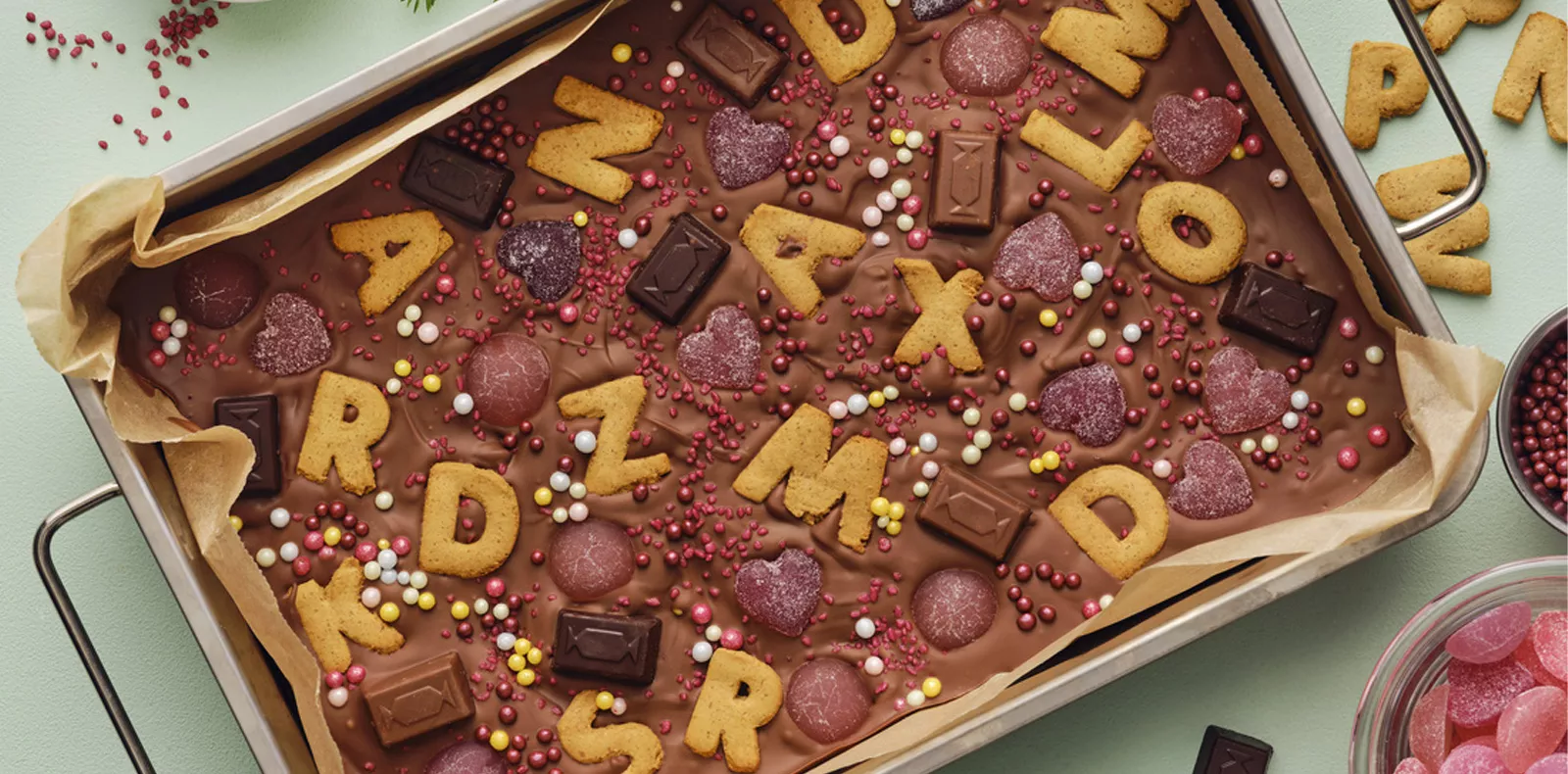 IKEA Santo Domingo - Chocolate navideño con galletas y golosinas