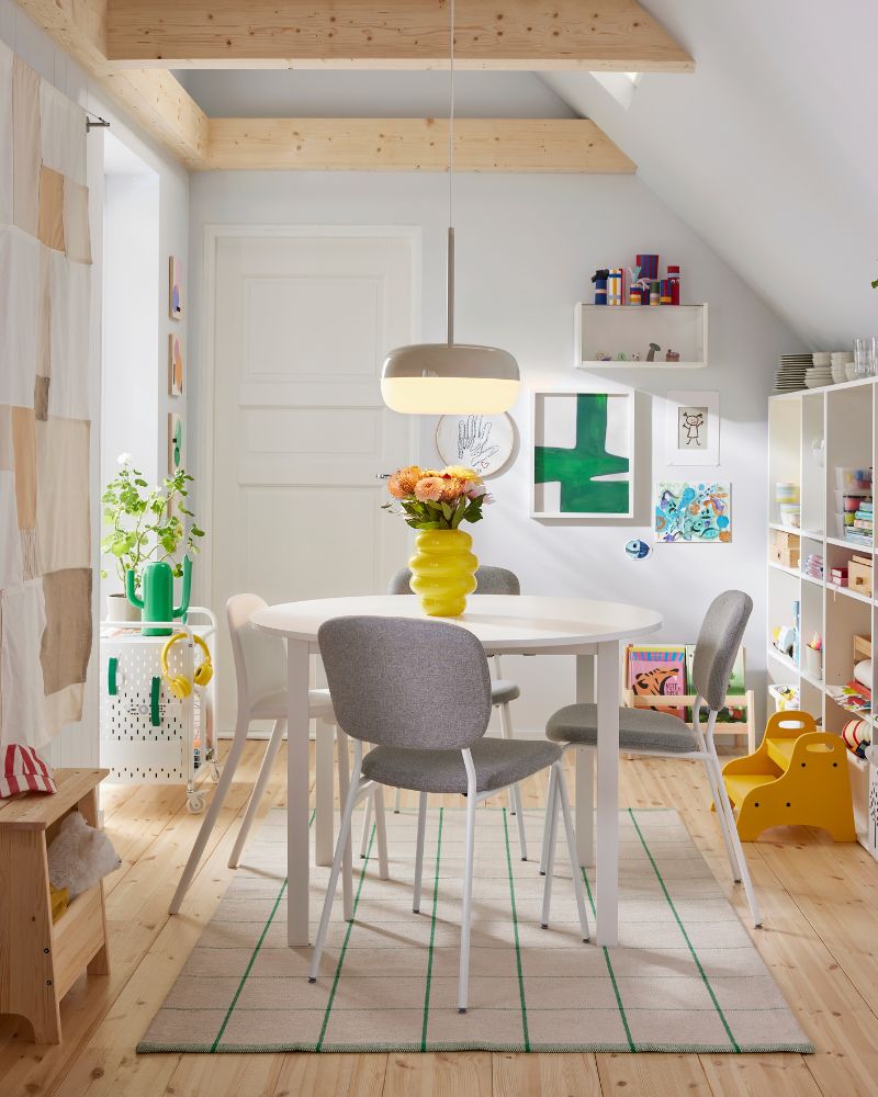 A room displaying a table and chairs for family mealtimes