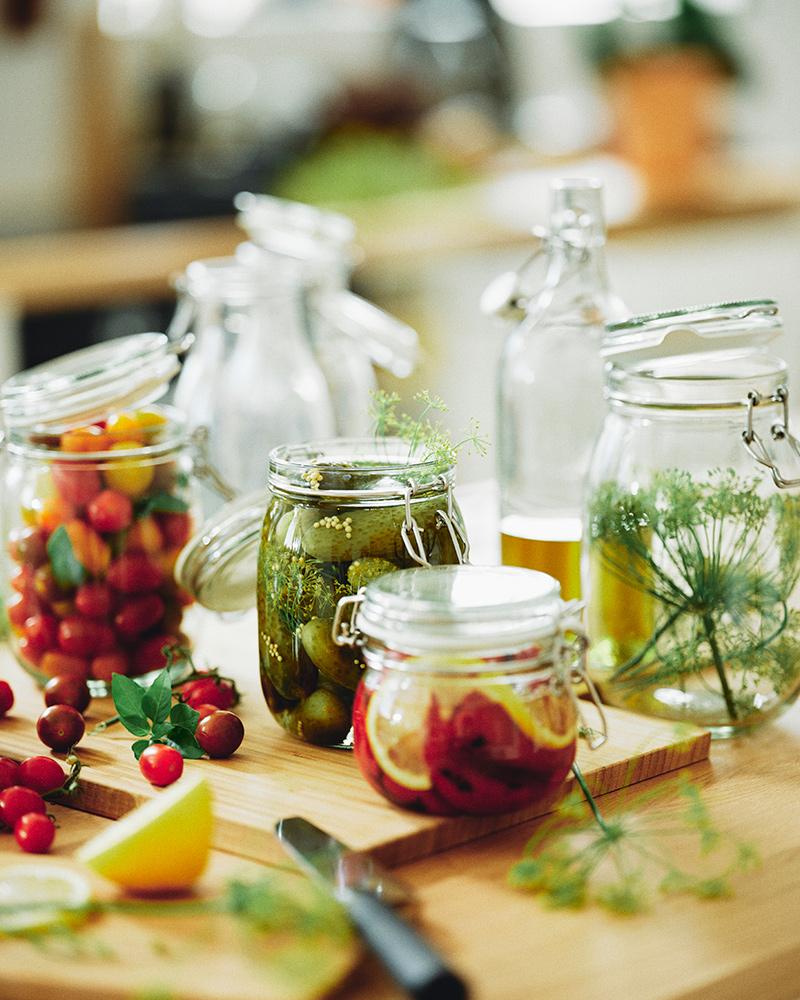 Bottle-shaped jar with lid